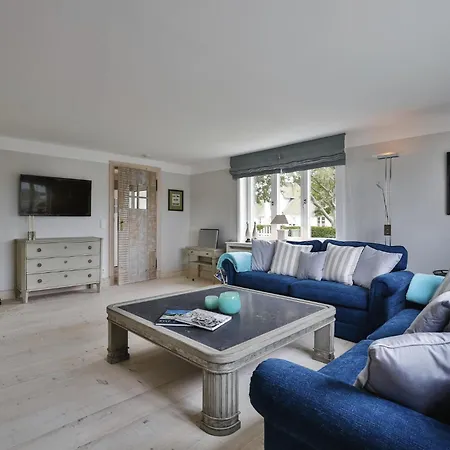 Haus Faehrhues Holiday home *